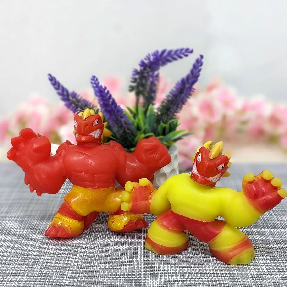 фото игрушки Гуджи силиконовый в ассортименте, 10 см