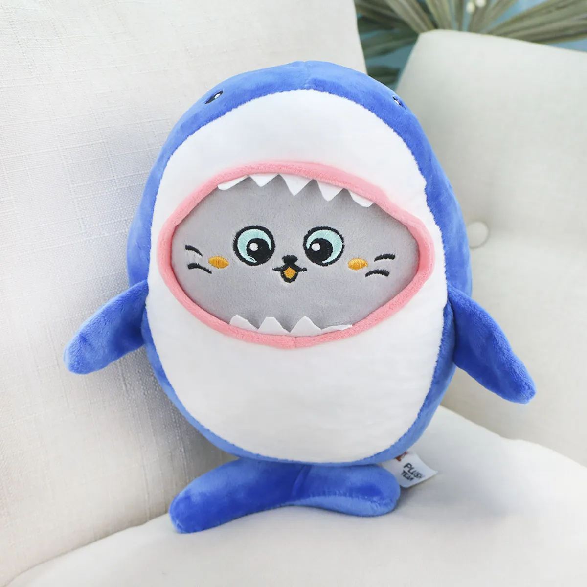 Котик в костюме акулы, 28 см от plush.team