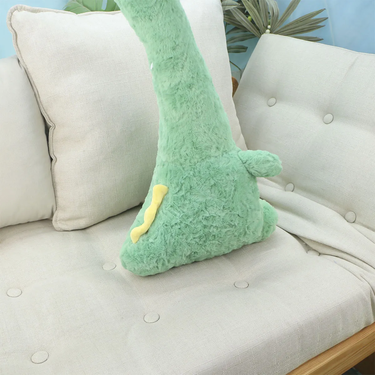 Динозавр с длинной шеей, 70 см от plush.team