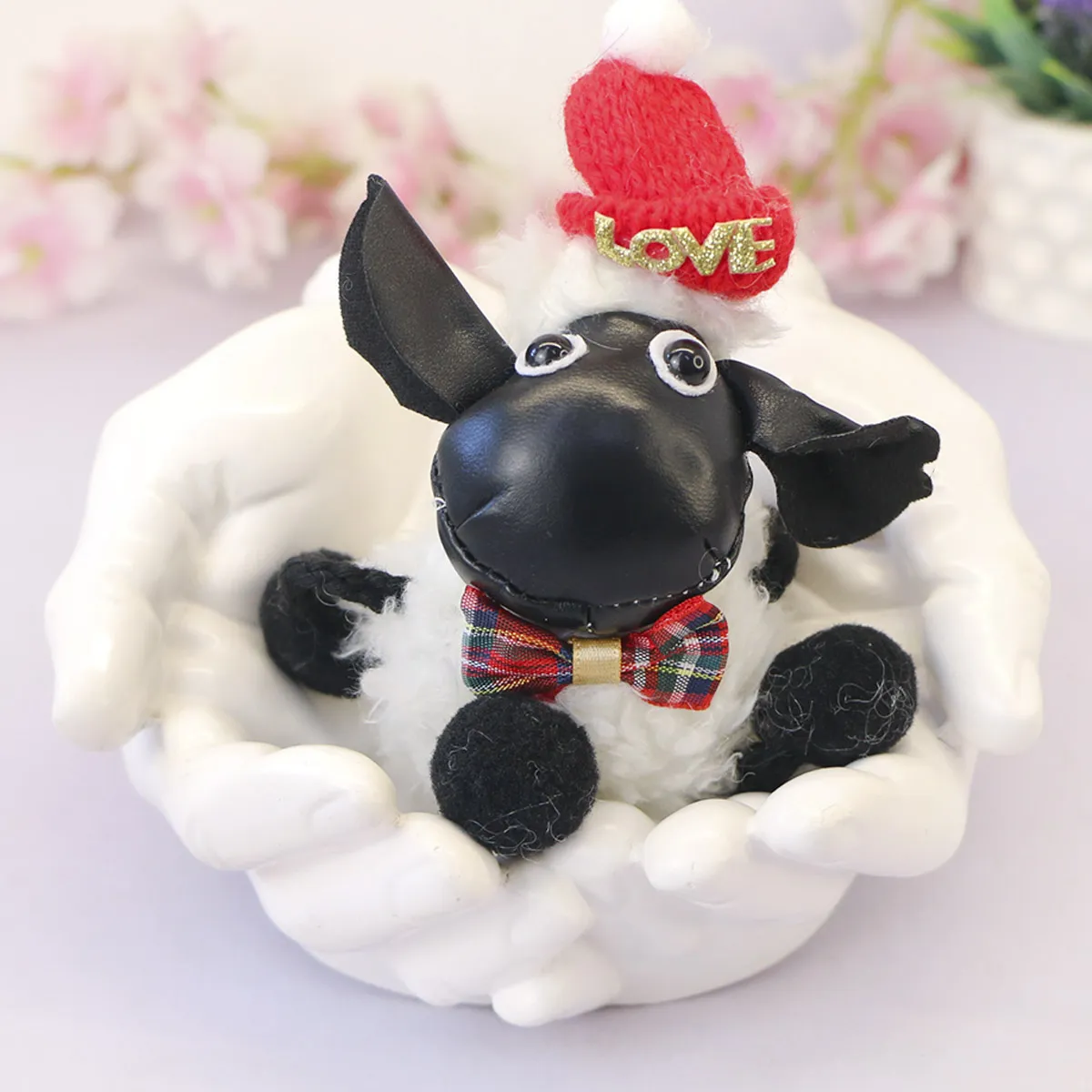 Мягкий брелок Овечка в шапке лав, 13 см от plush.team