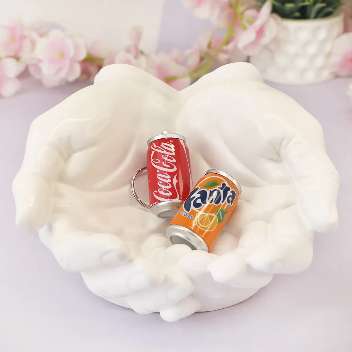 фото игрушки Брелок пластиковый банка газировки