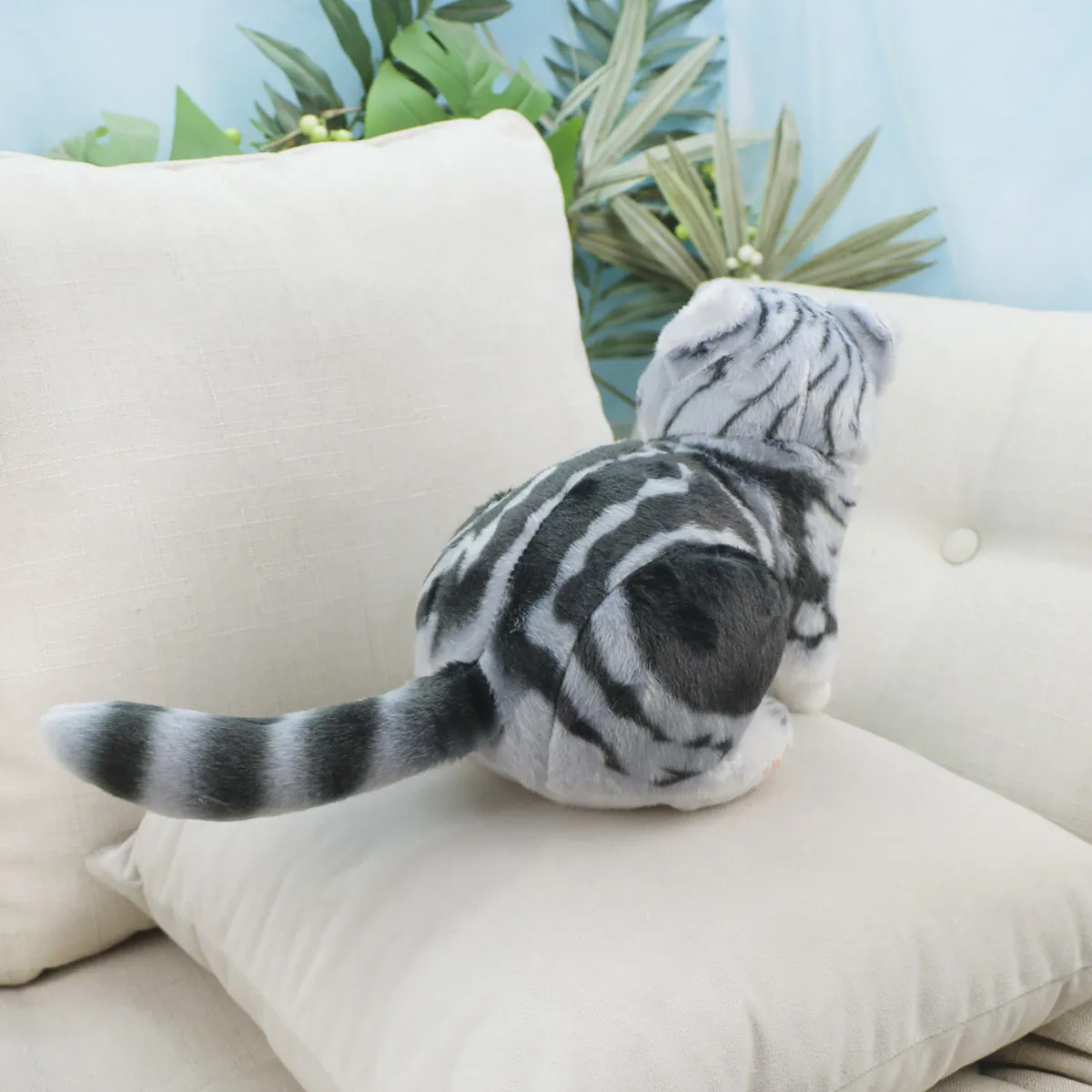 Кошка сидячая декоративная мягкая, 24 см от plush.team