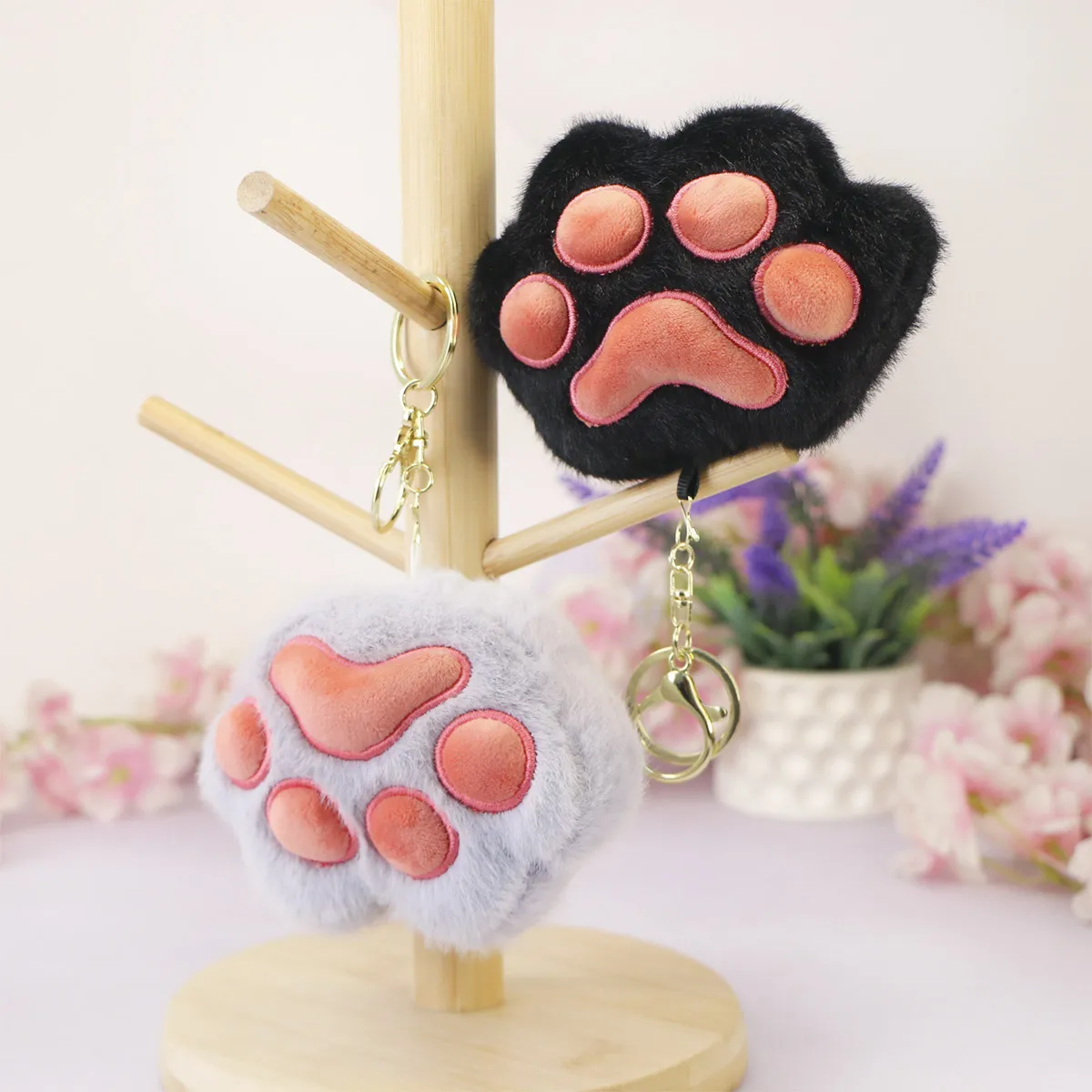 Брелок мягкий лапка котика, 12 см от plush.team