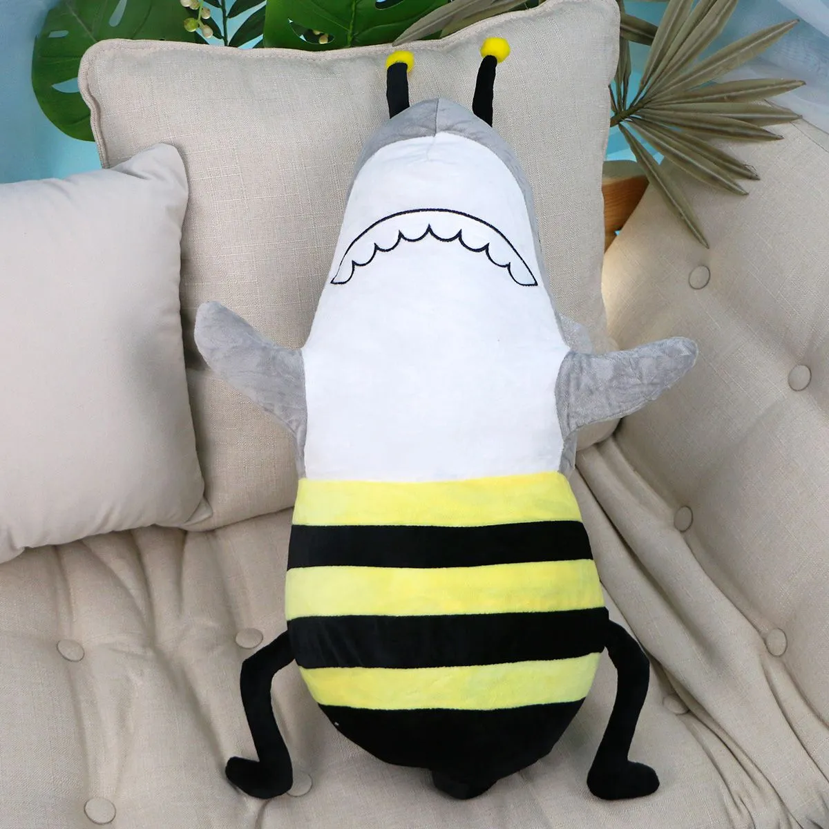 Акула пчела, 60 см от plush.team