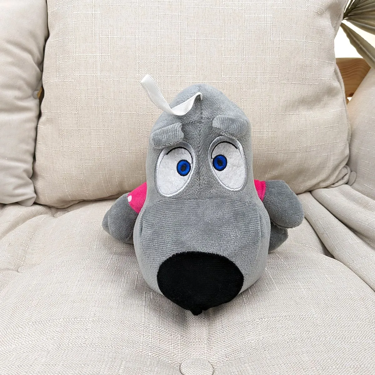 Волк в футболке, 23 см от plush.team