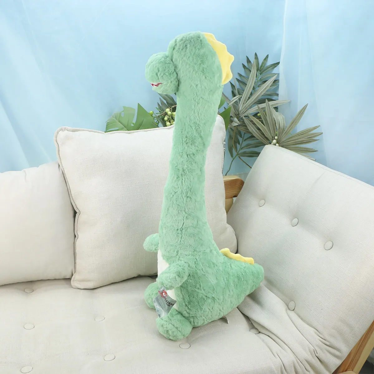 Динозавр с длинной шеей, 70 см от plush.team