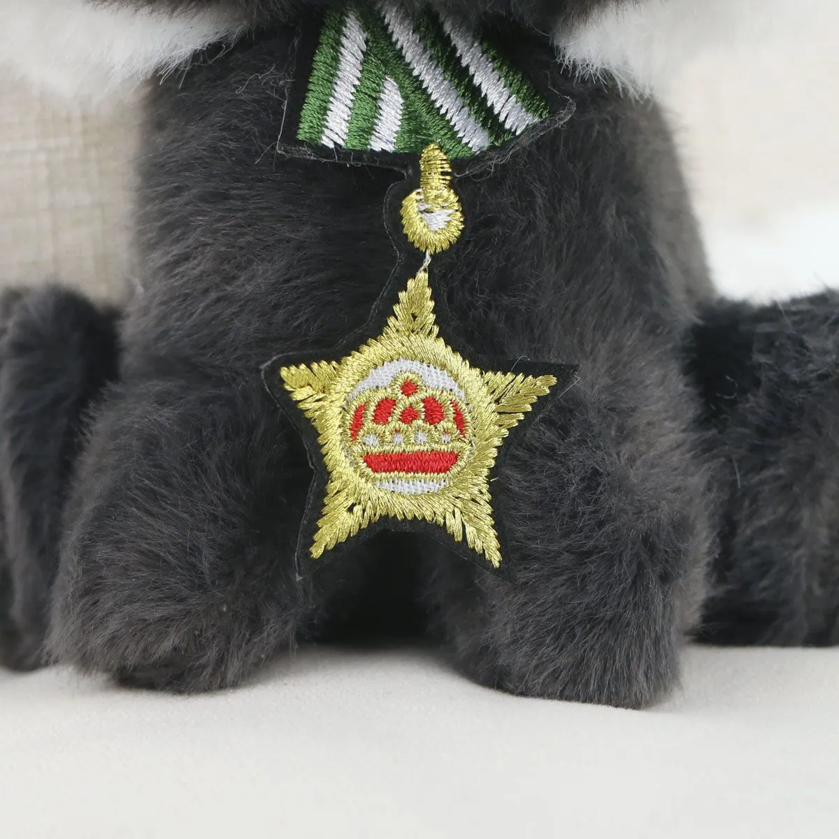 Котик аниме с медалью, 22 см от plush.team