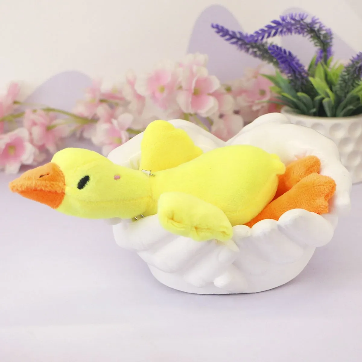 Гусь лежачий брелок, 17 см от plush.team