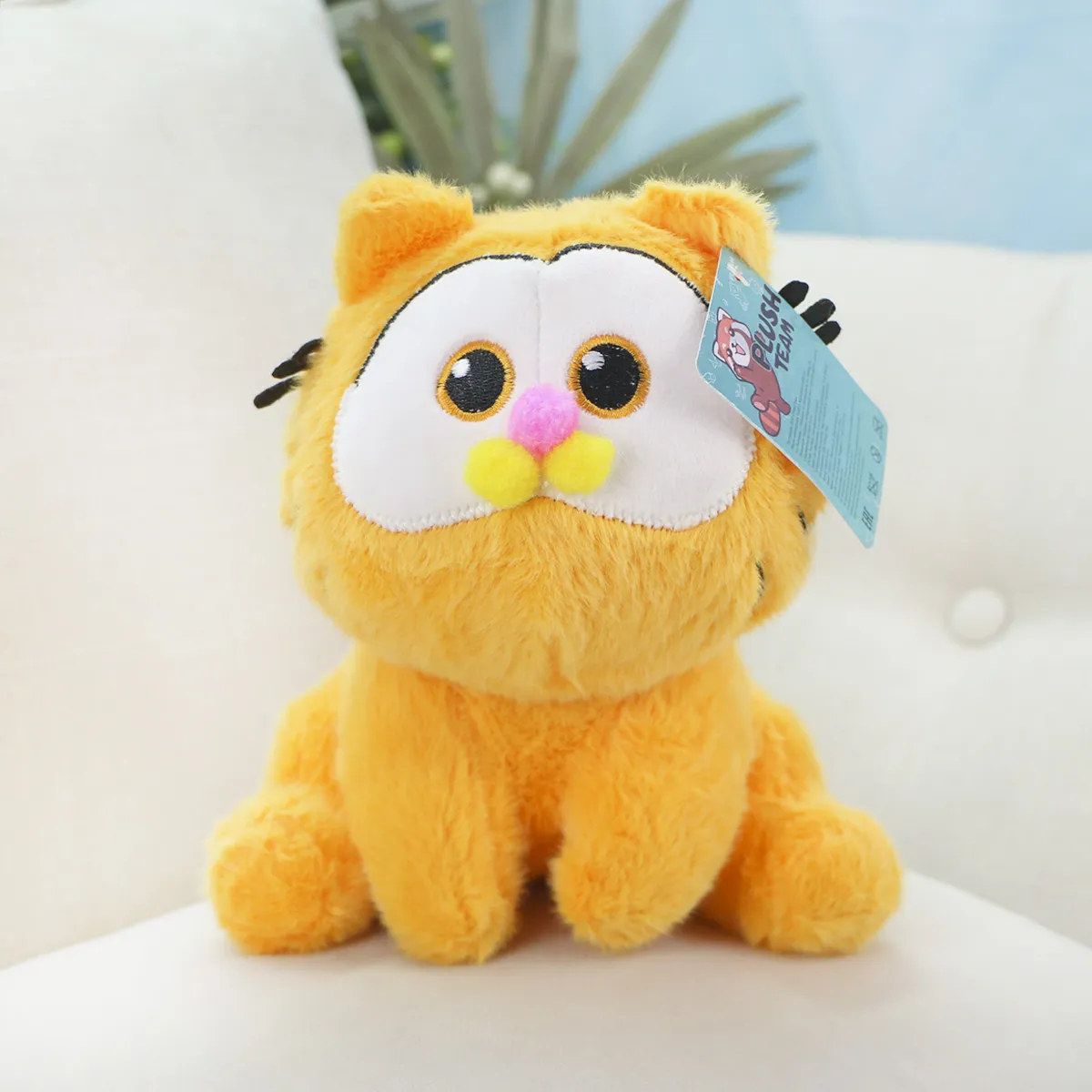 Желтый кот Гар сидячий, 22 см от plush.team