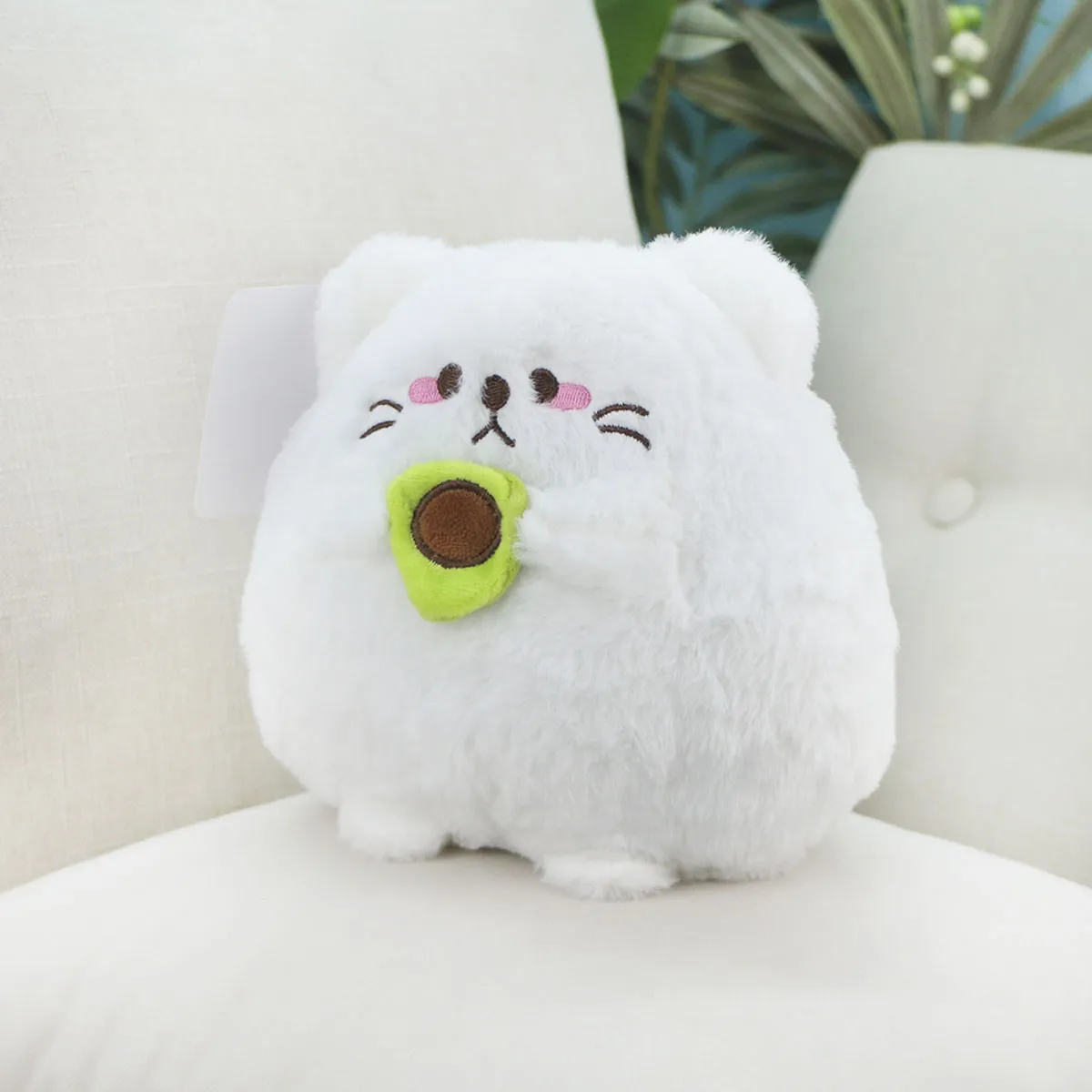 Пухлый котик с авокадо, 16 см от plush.team