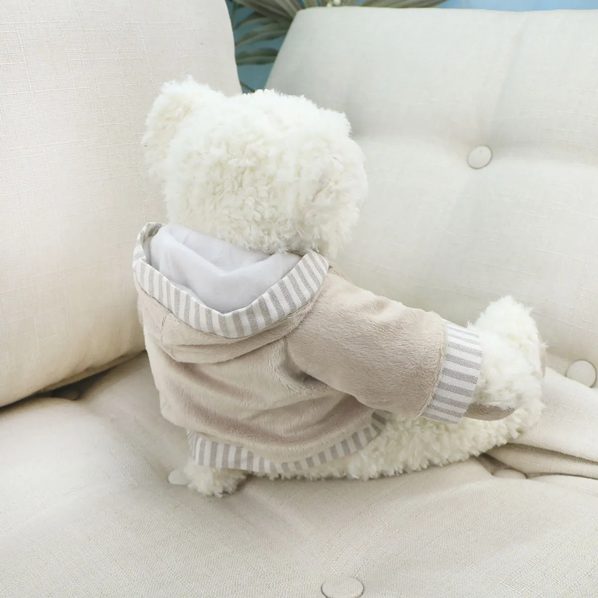 Медведь Рафаэль в кофте, 30 см (Белый) от plush.team