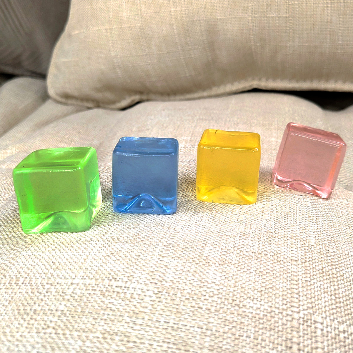 фото игрушки Сквиш кубик льда в ассортименте